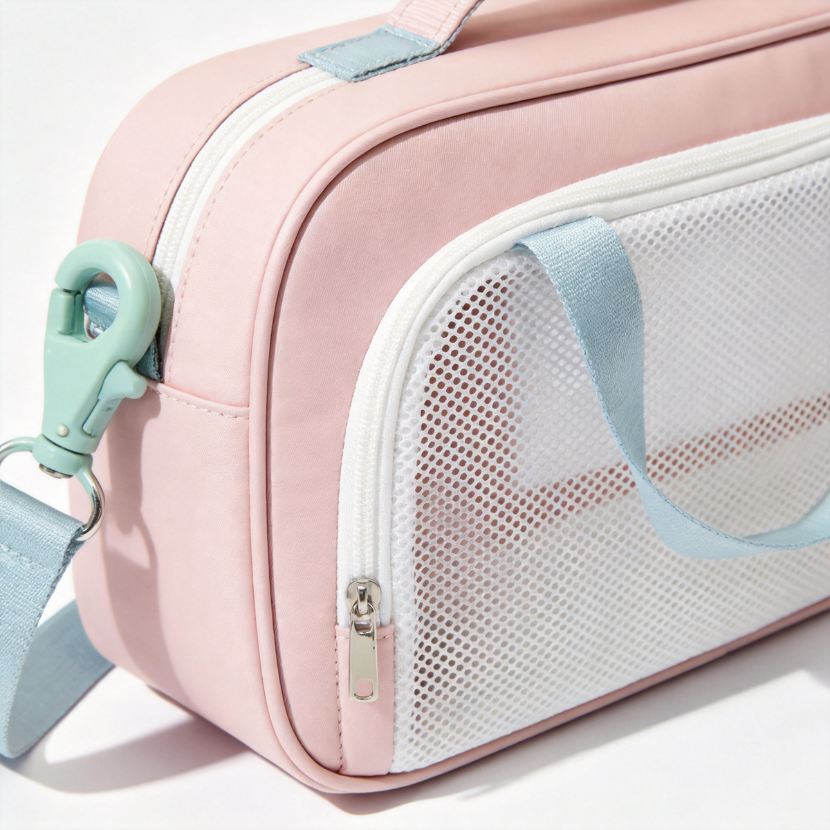 🐾 Carry The Comfort Of Home, Wherever Your Cat’s Curiosity Leads